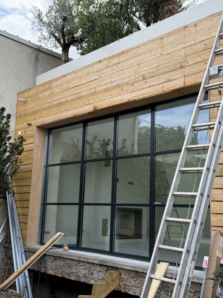 Ajout d'une extension latérale par Eko Construction