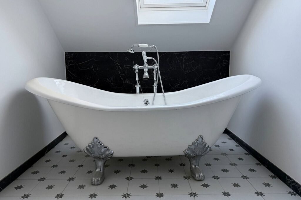 Rénovation Salle de Bain avec baignoire vintage