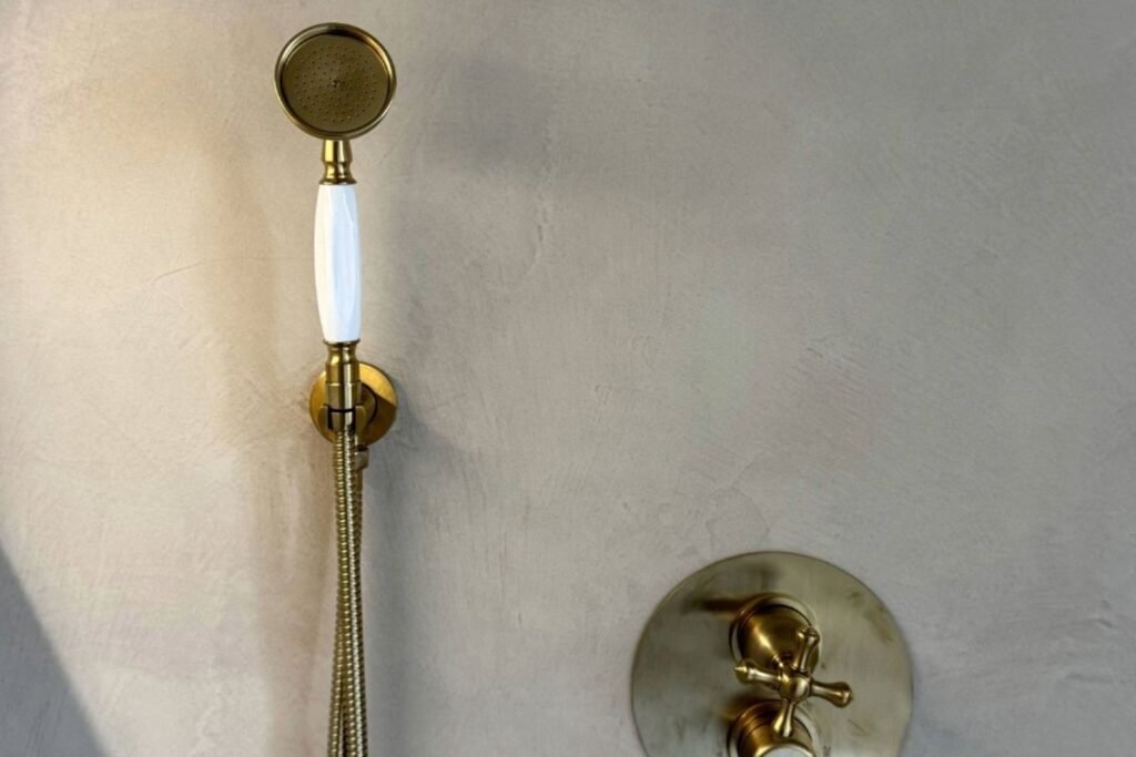 Aménagement d'une douche pour 2 personnes avec finitions Hauts de Gamme par Eko Construction