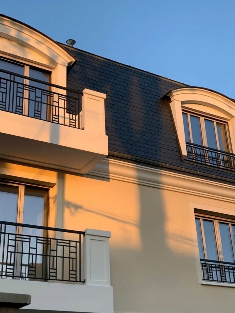 Construction d'une petit immeuble neuf avec finitions hauts de gamme par Eko Construction